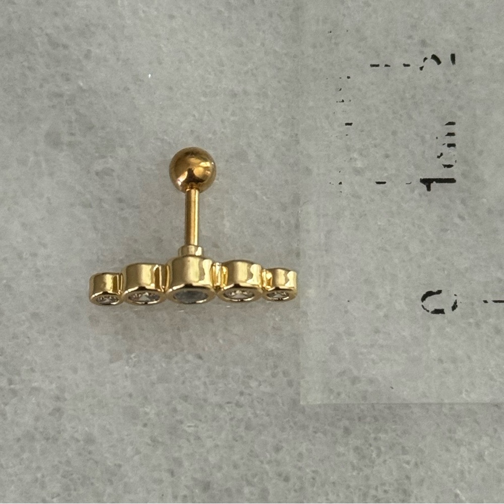 COPY - Gold Round Crystal Arch Cartilage Earring Brand New - Picture 4 of 4